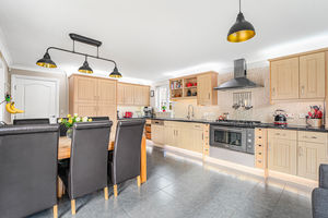 Photo 33- click for photo gallery